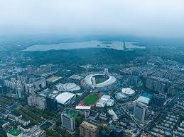 记者：曼城愿意冬窗外租18岁前锋桑加雷，安德莱赫特等队有意