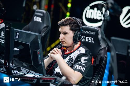 短短两场比 短短两场比